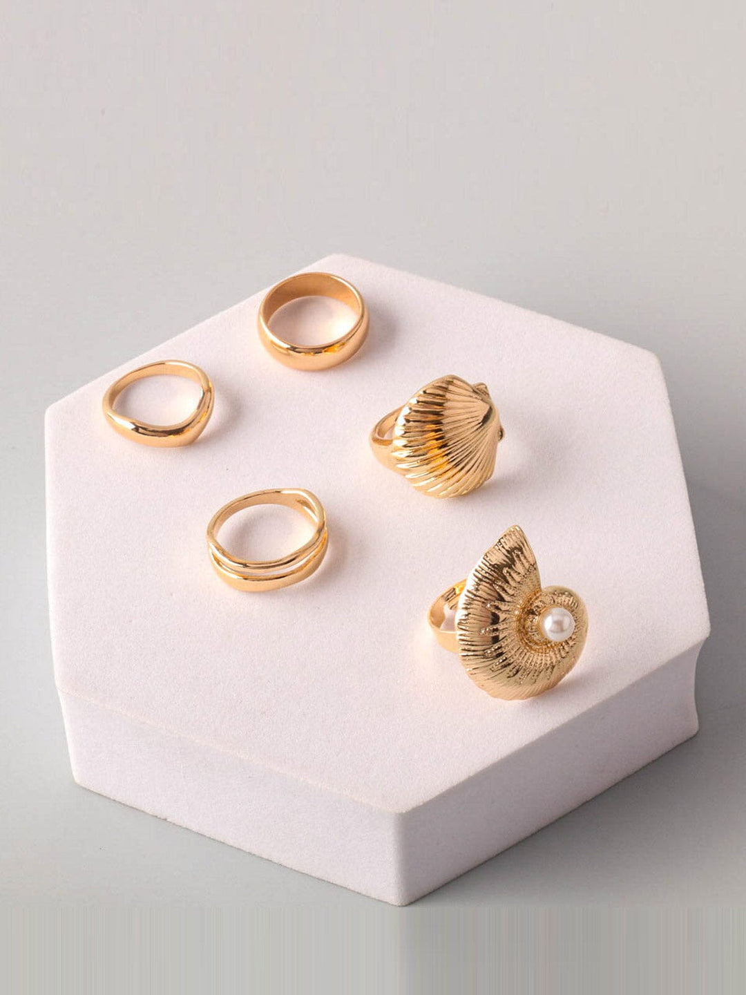 FASHION GOLD MULTI CHARMS RINGS