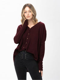 WOMEN'S LONG SLEEVE V-NECK BUTTON UP HIGH-LOW TUNIC WAFFLE BLOUSE