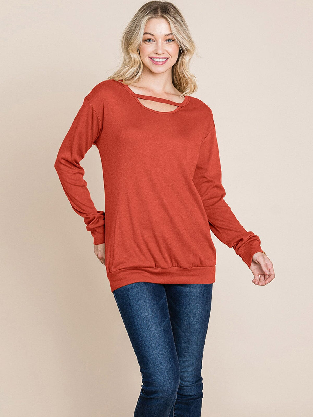 WOMEN'S LONG SLEEVE DETAILED SOLID TOP