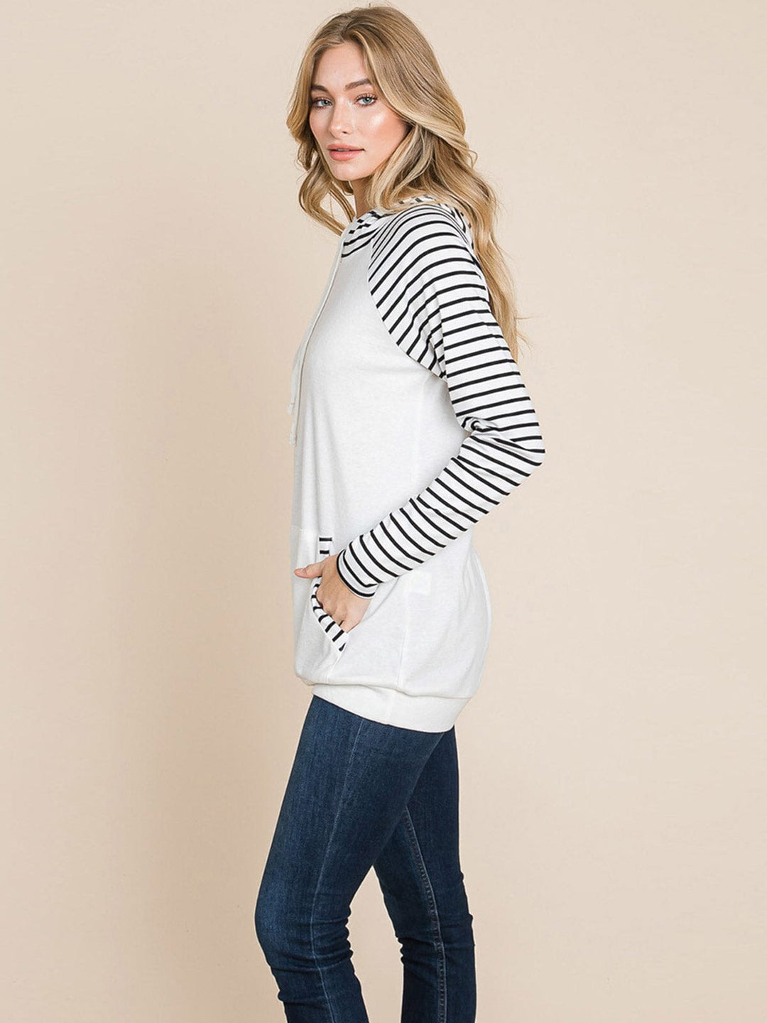 WOMEN'S LONG SLEEVE FRONT POCKET HOODED STRIPES COLORBLOCK TOP