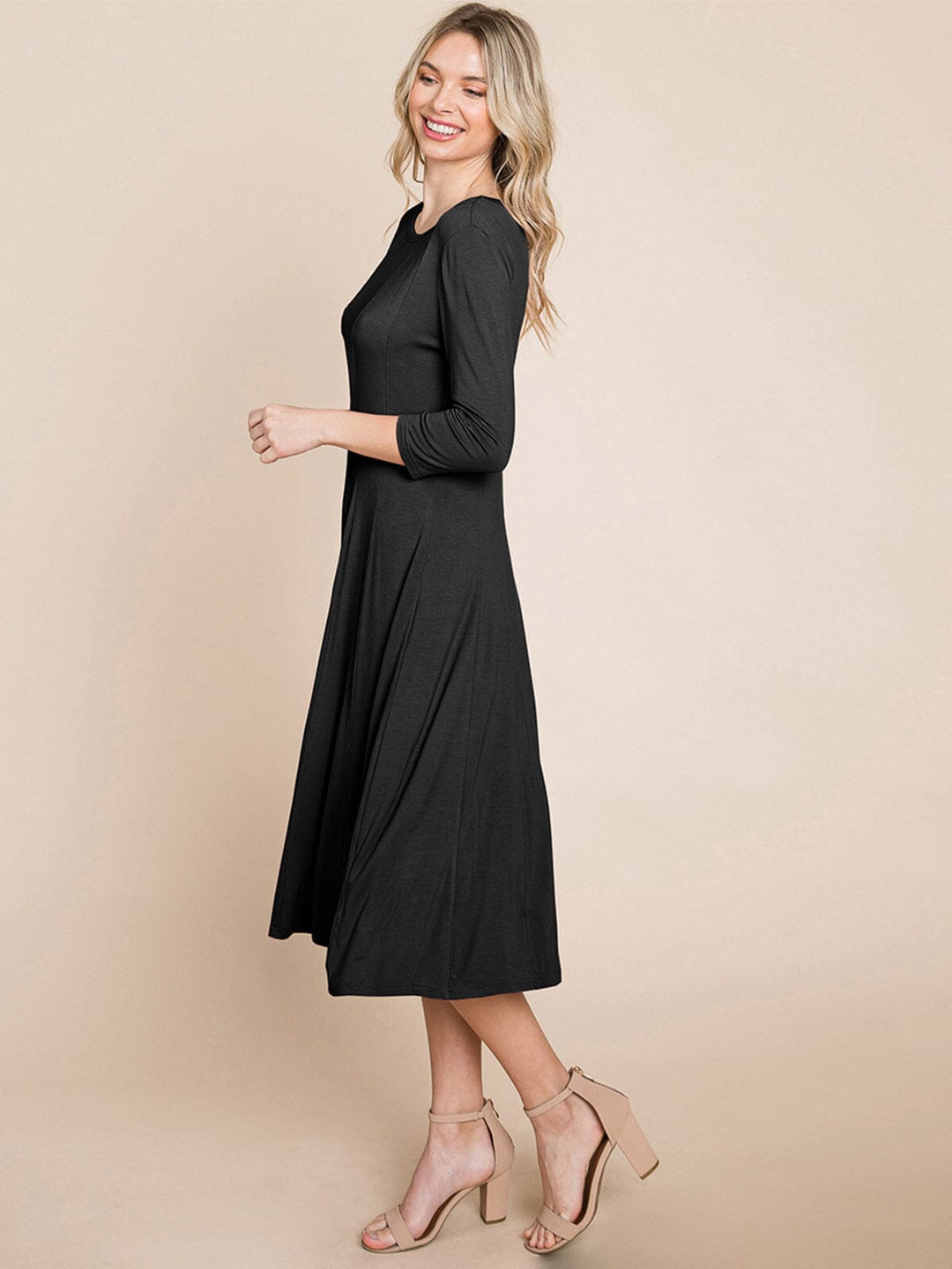 WOMEN'S 3/4 SLEEVE FIT & FLARE SOLID MIDI DRESS
