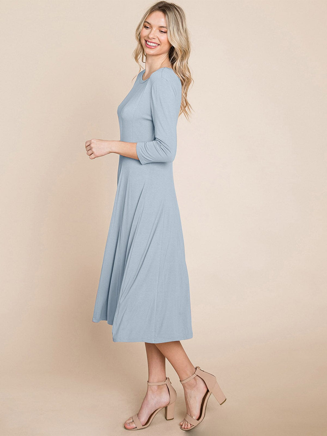 WOMEN'S 3/4 SLEEVE FIT & FLARE SOLID MIDI DRESS