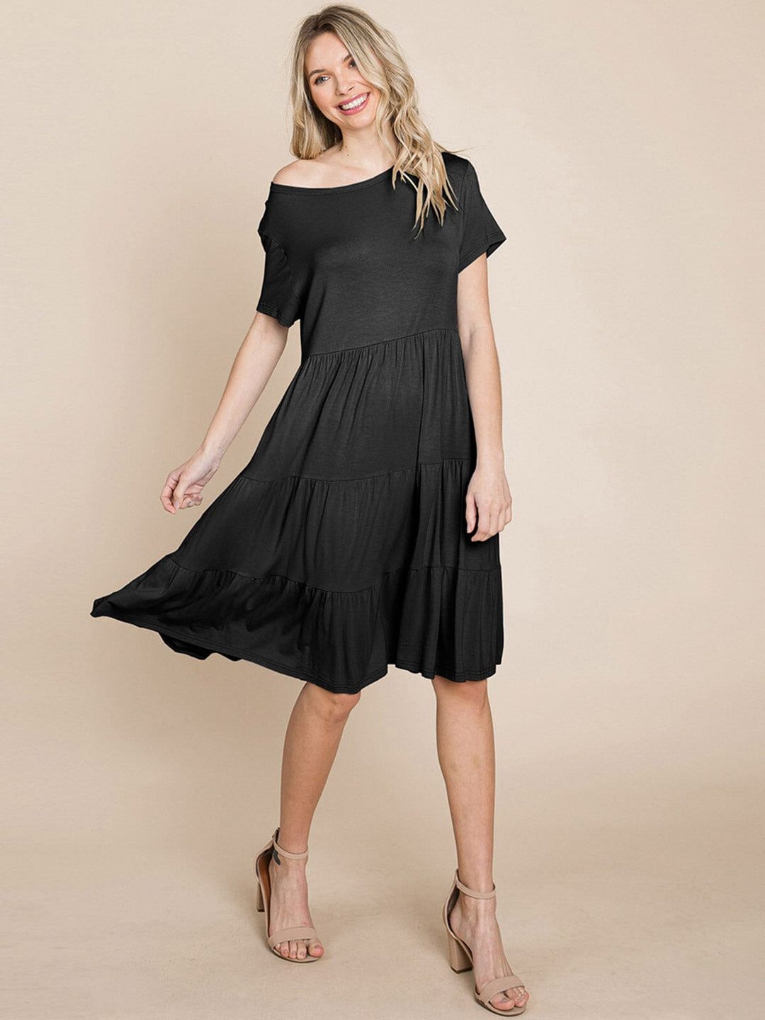 WOMEN'S SHORT SLEEVE FRONT POCKETS LOOSE FIT TIERED TUNIC MINI DRESS