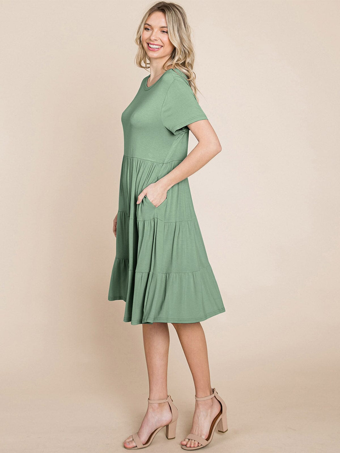 WOMEN'S SHORT SLEEVE FRONT POCKETS LOOSE FIT TIERED TUNIC MINI DRESS