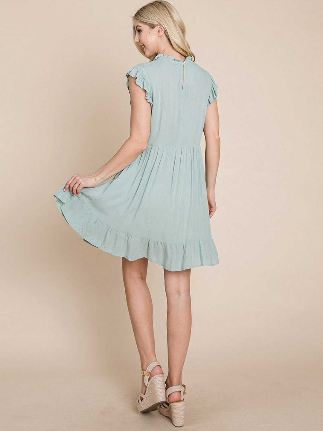WOMEN'S RUFFLE SLEEVE MOCK NECK FRONT POCKETS TIERED MINI DRESS