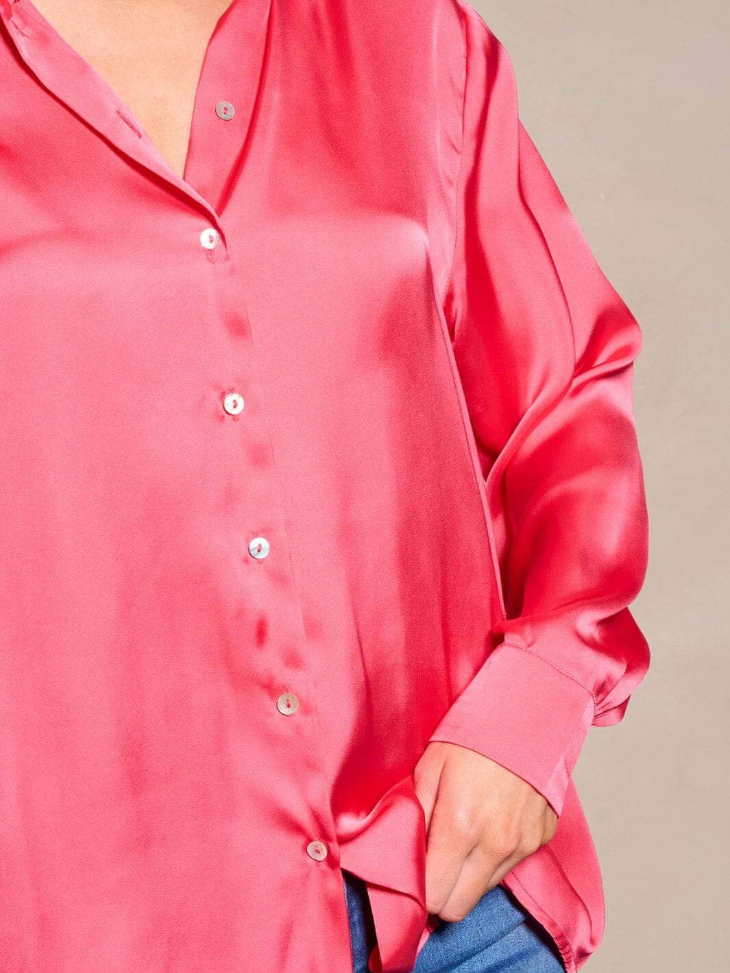 WOMEN'S LONG SLEEVE BUTTON CLOSURE SATIN BLOUSE TOP