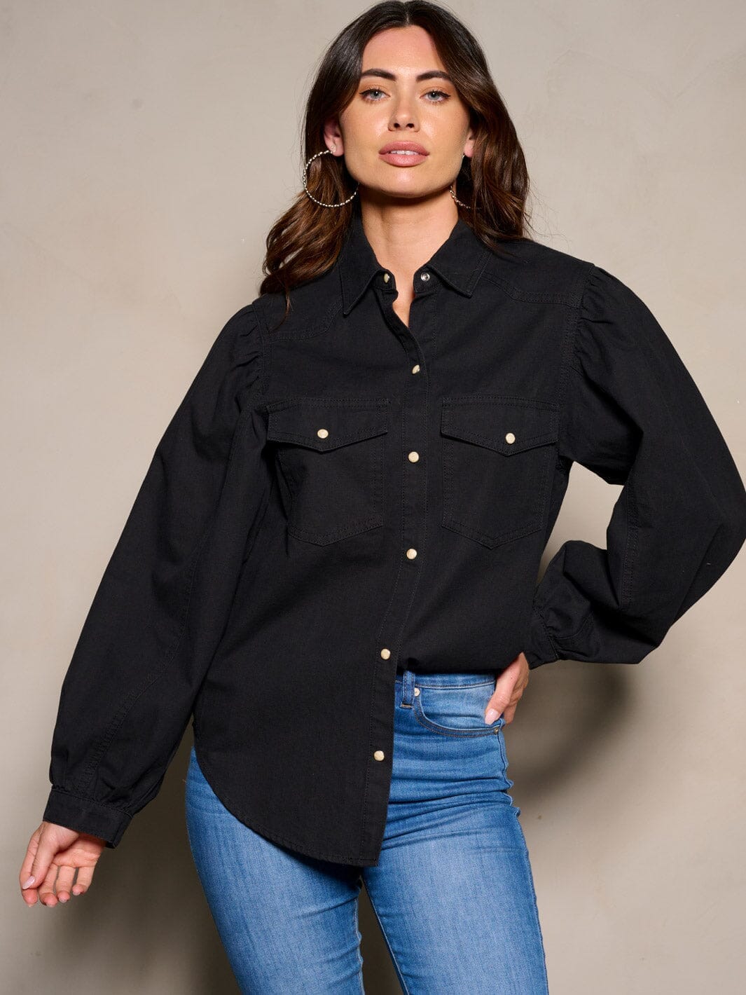 WOMEN'S LONG SLEEVE BUTTON CLOSURE DENIM TOP