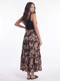 WOMEN'S ELASTIC WAIST TIERED FLORAL MAXI SKIRT