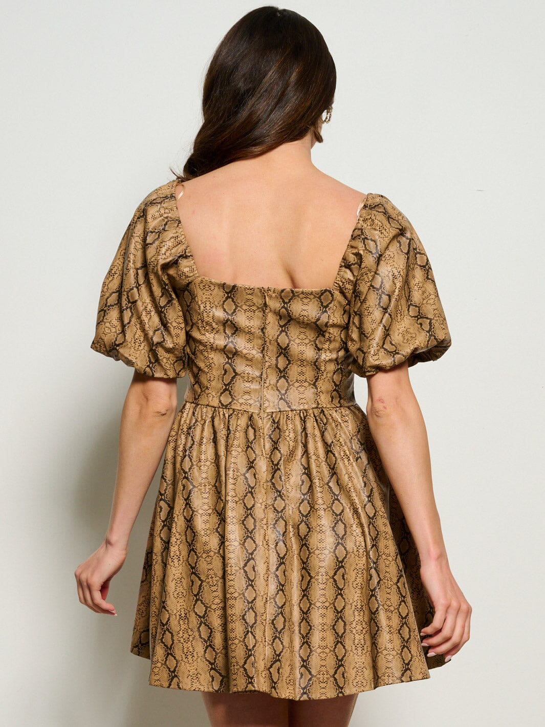 WOMEN'S SHORT PUFF SLEEVE SQUARE NECK POCKETS SNAKE PRINT MINI DRESS