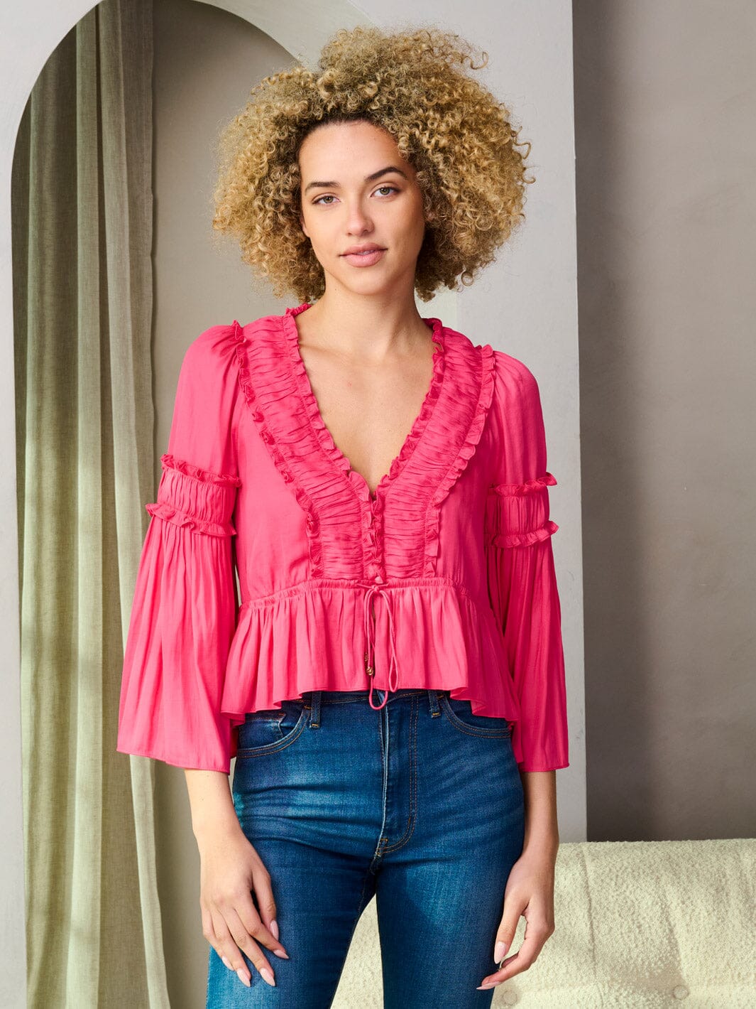 WOMEN'S 3/4 SLEEVE V-NECK RUFFLE PEPLUM BLOUSE