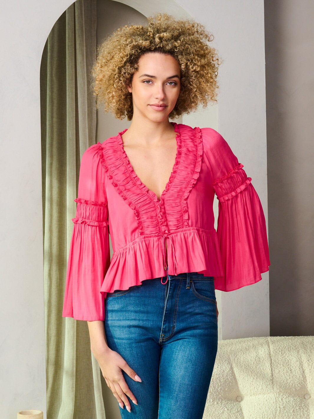 WOMEN'S 3/4 SLEEVE V-NECK RUFFLE PEPLUM BLOUSE