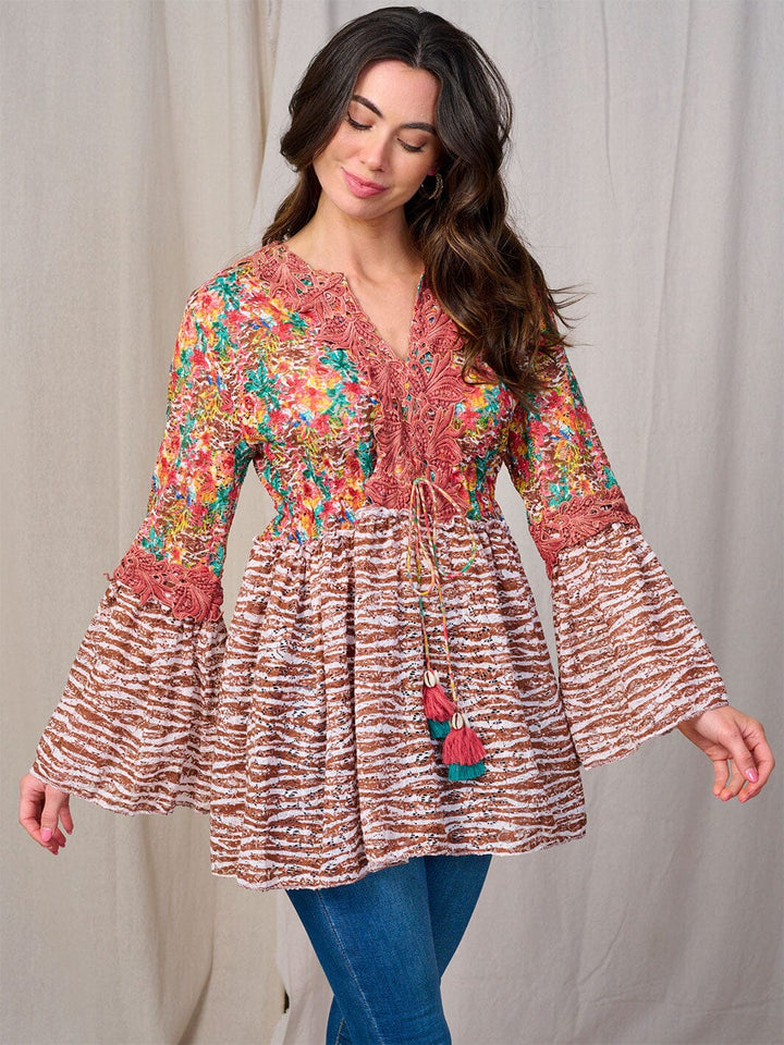 WOMEN'S LONG BELL SLEEVE V-NECK CONTRAST FLORAL BLOUSE
