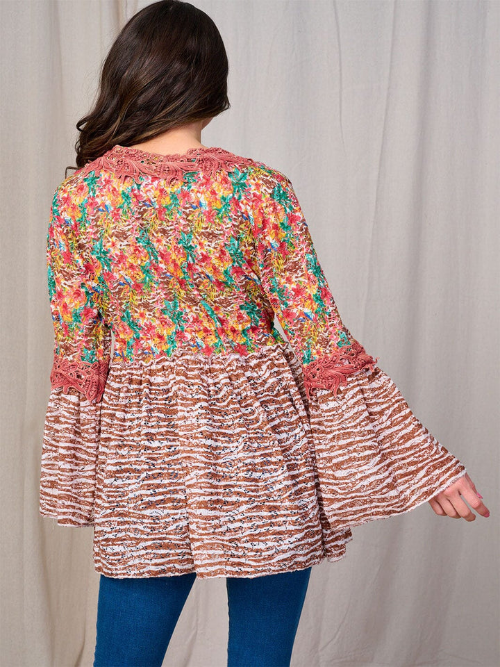 WOMEN'S LONG BELL SLEEVE V-NECK CONTRAST FLORAL BLOUSE
