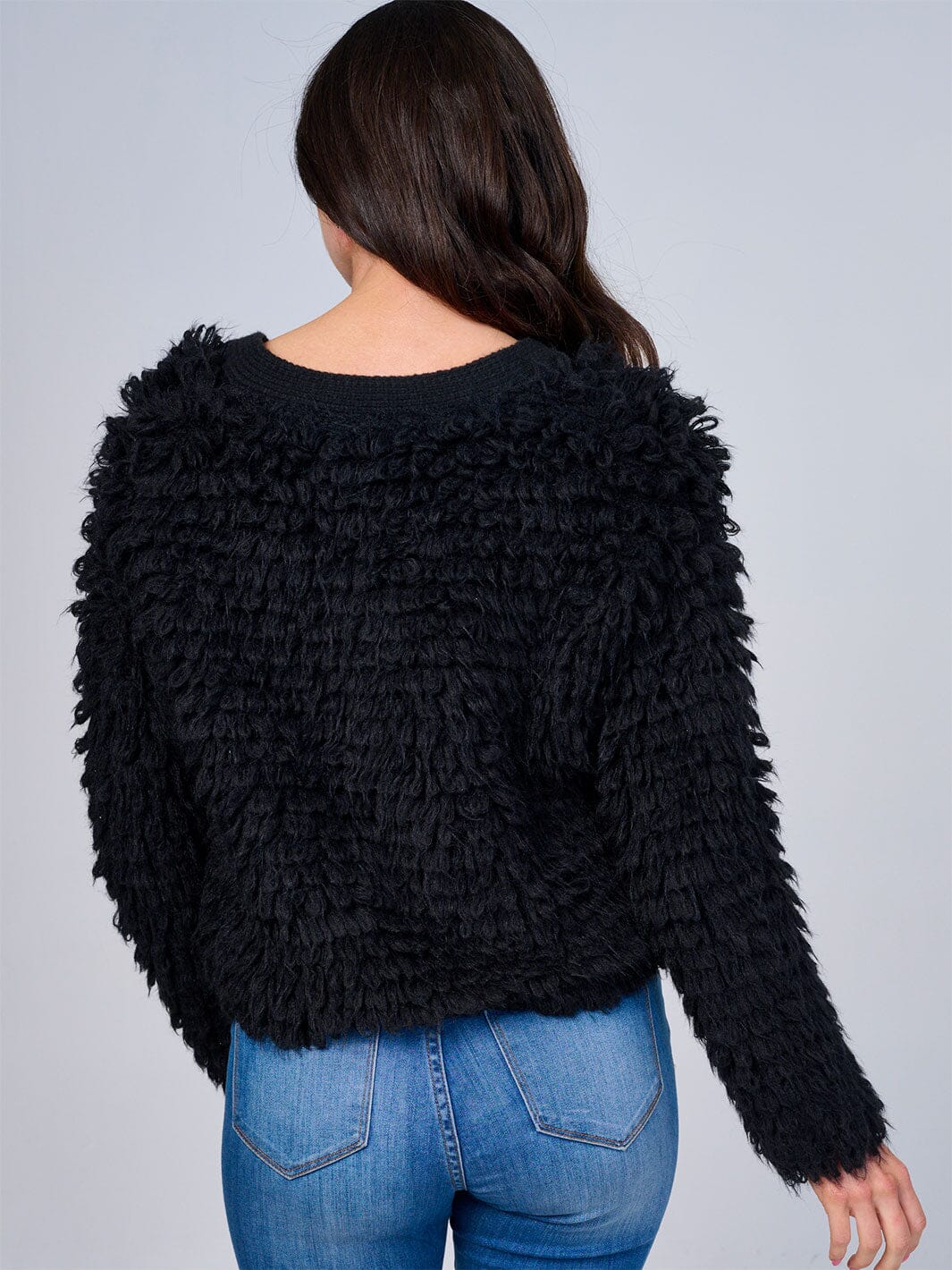 WOMEN'S LONG SLEEVE BUTTON CLOSURE DETAILED SWEATER