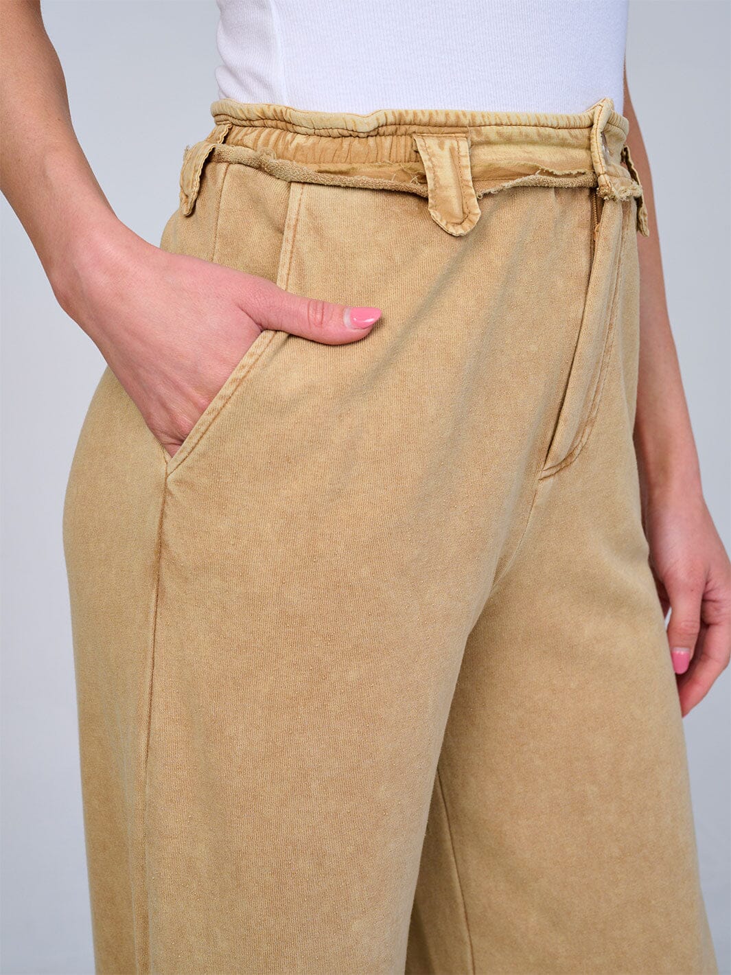 WOMEN'S BUTTON CLOSURE FRONT POCKETS WIDE LEG PANTS