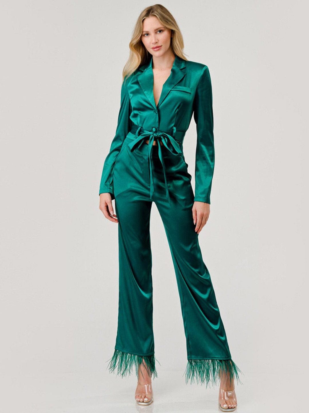 WOMEN'S LONG SLEEVE BLAZER & FEATHER DETAILED PANTS 2PC. SET