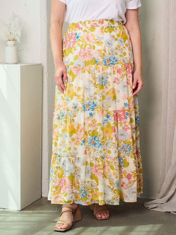 PLUS SIZE TIERED FLORAL MAXI SKIRT