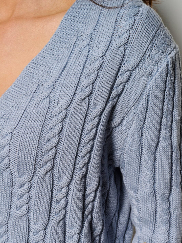 WOMEN'S LONG SLEEVE BUTTON UP CABLW KNIT CARDIGAN