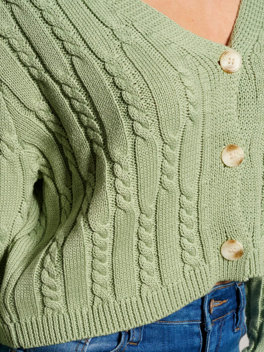 WOMEN'S LONG SLEEVE BUTTON UP CABLW KNIT CARDIGAN