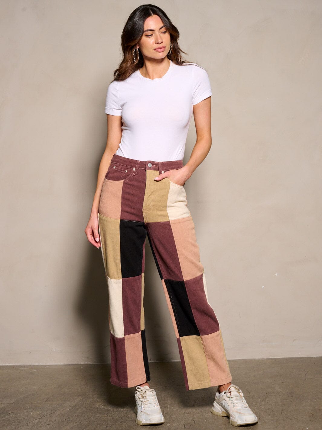 WOMEN'S BUTTON CLOSURE POCKETS COLORBLOCK DENIM PANTS