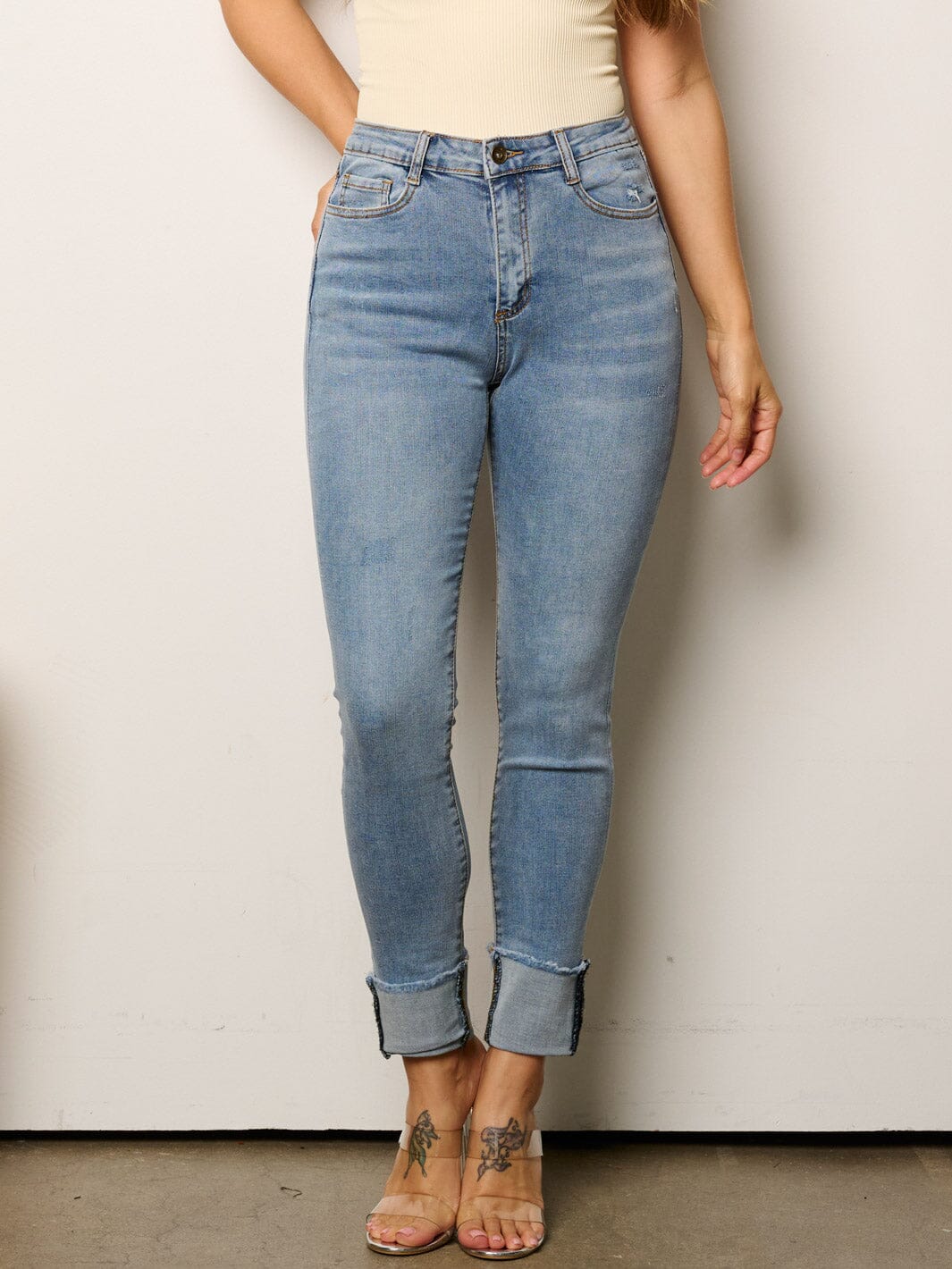 WOMEN'S BUTTON CLOSURE STRETCH DENIM SKINNY JEANS