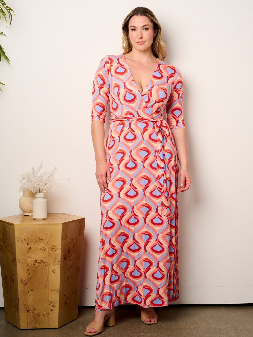 PLUS SIZE SHORT SLEEVE SELF TIE SURPLICE MULTI PRINT MAXI DRESS