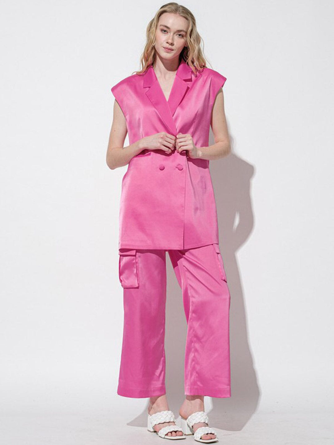 WOMEN'S SLEEVELESS SHOLDER PADDING TOP & WIDE LEG PANTS SATIN 2PC. SET