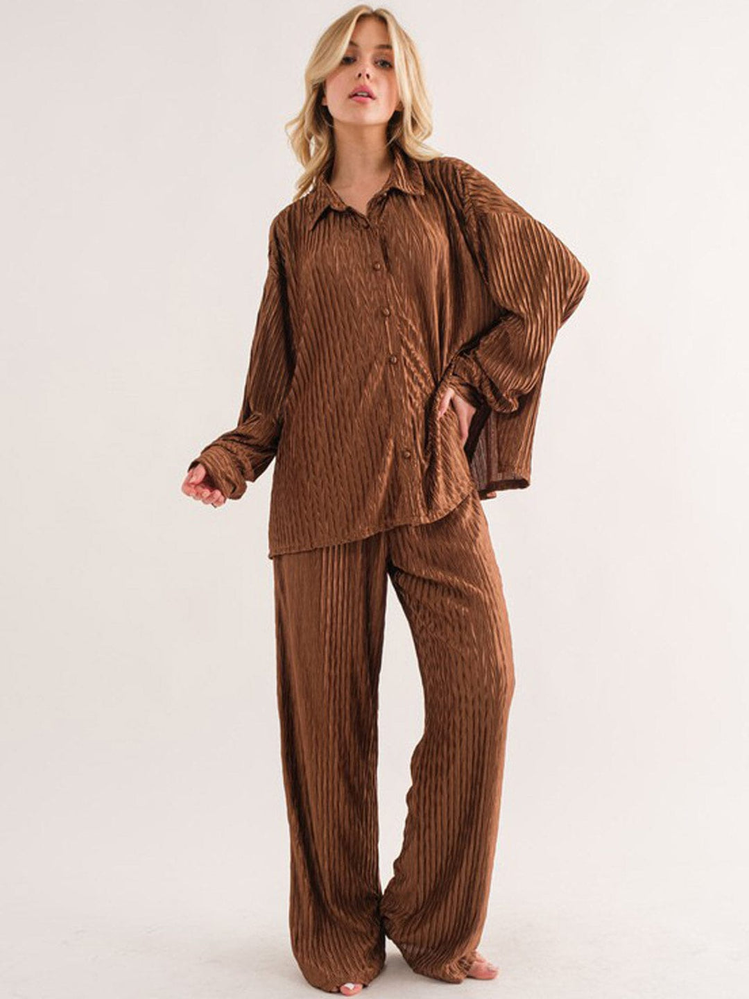 WOMEN'S LONG SLEEVE BUTTON UP TOP & WIDE LEG PANTS DETAILED 2PC. SET