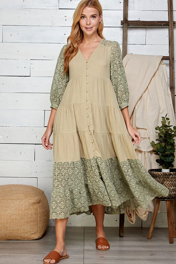 WOMEN'S 3/4 SLEEVE V-NECK BUTTON UP TIERED CROCHET DETAILED MAXI DRESS