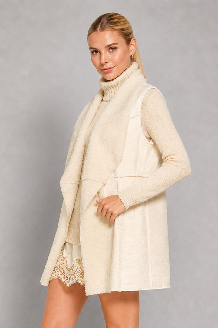 WOMEN'S SLEEVELESS OPEN FRONT SHERPA VEST