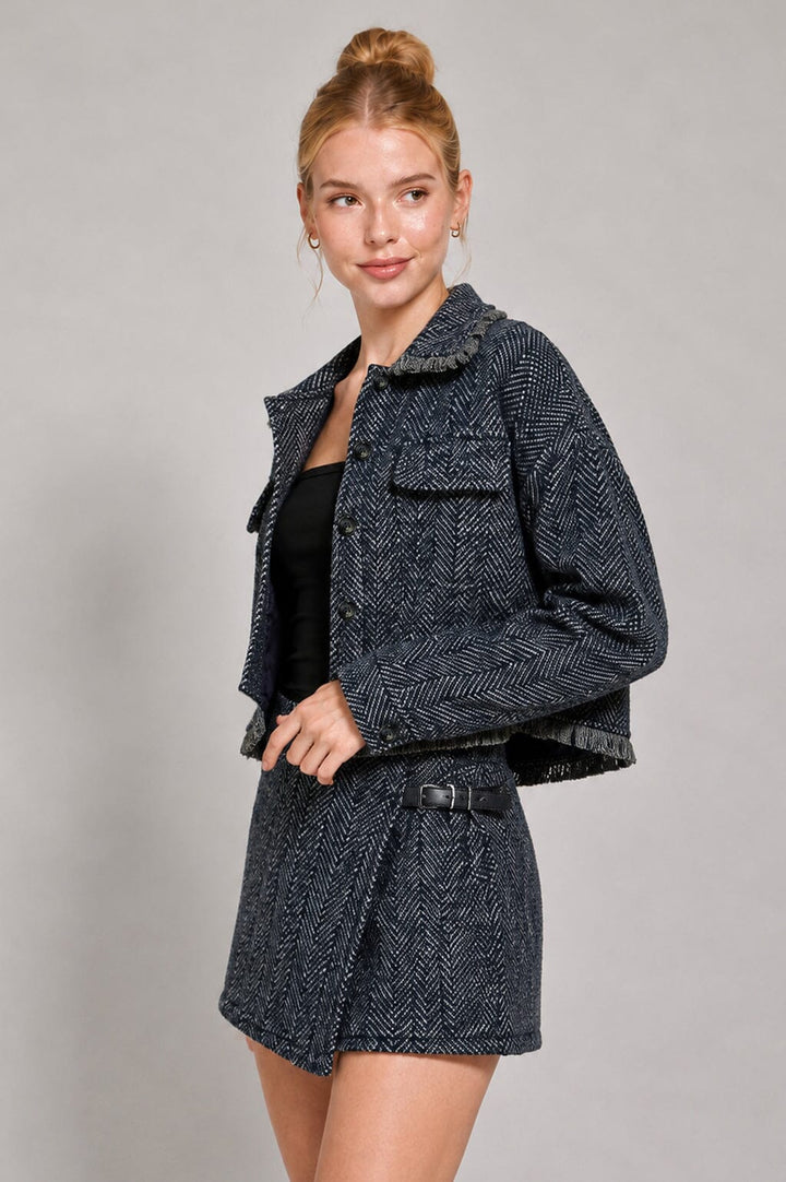 WOMEN'S LONG SLEEVE BUTTON CLOSURE RAW EDGE JACKET