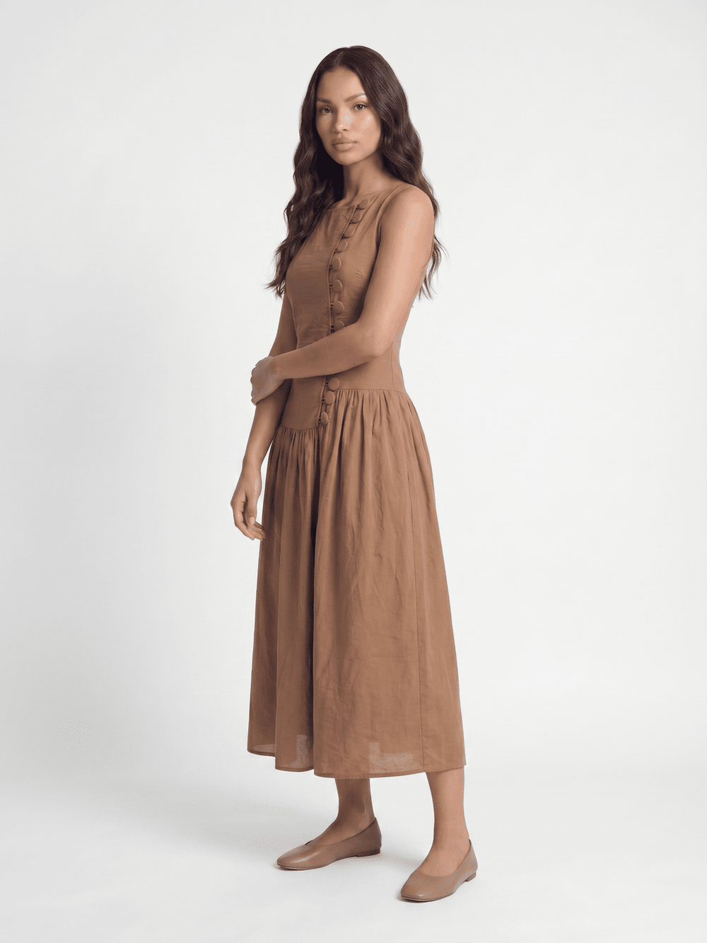 WOMEN'S SLEEVELESS BUTTON CLOSURE FRONT POCKETS MAXI DRESS