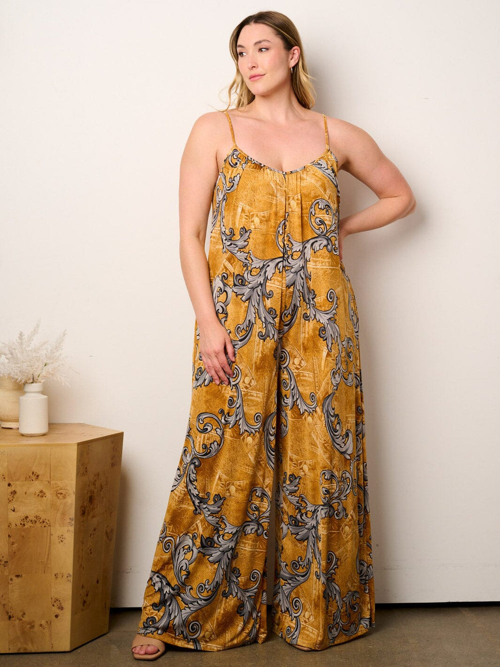 WOMEN'S SLEEVELESS V-NECK POCKETS MULTI PRINT WIDE LEG JUMPSUIT