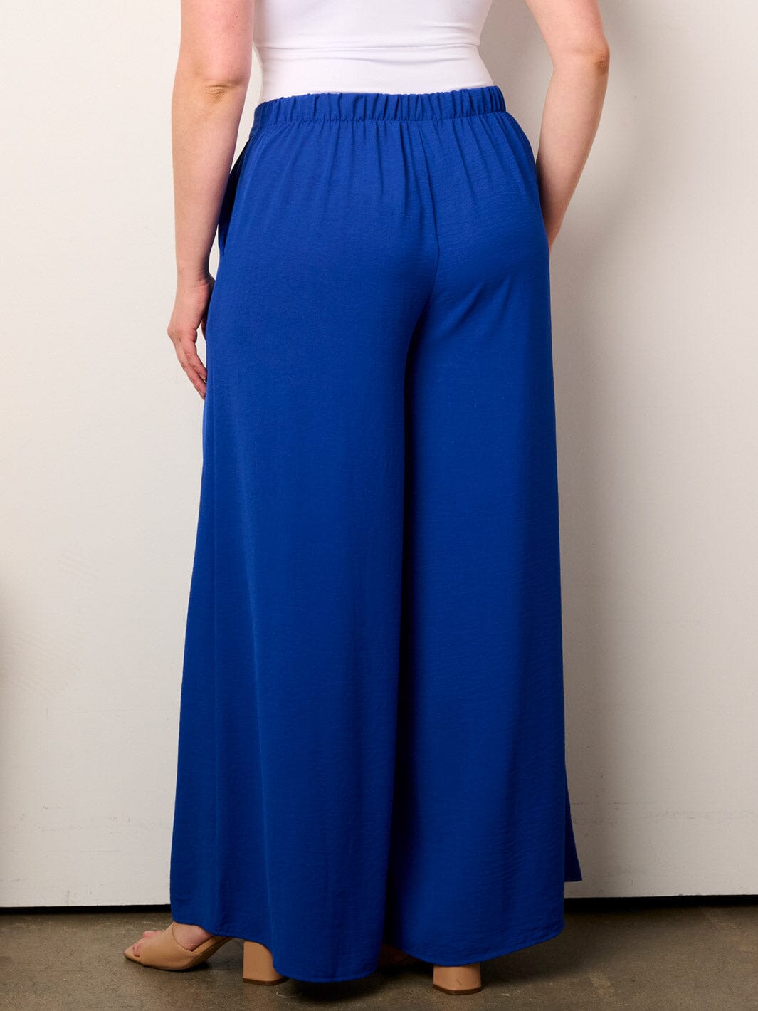 PLUS SIZE ELASTIC WAIST POCKETS WIDE LEG PANTS