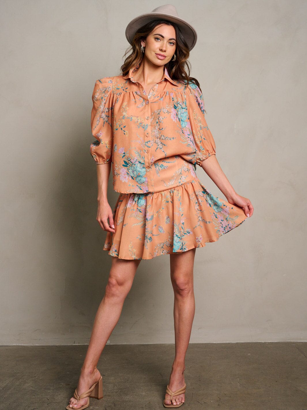 WOMEN'S 3/4 SLEEVE BUTTON UP TOP & MINI SKIRT FLORAL 2PC.SET