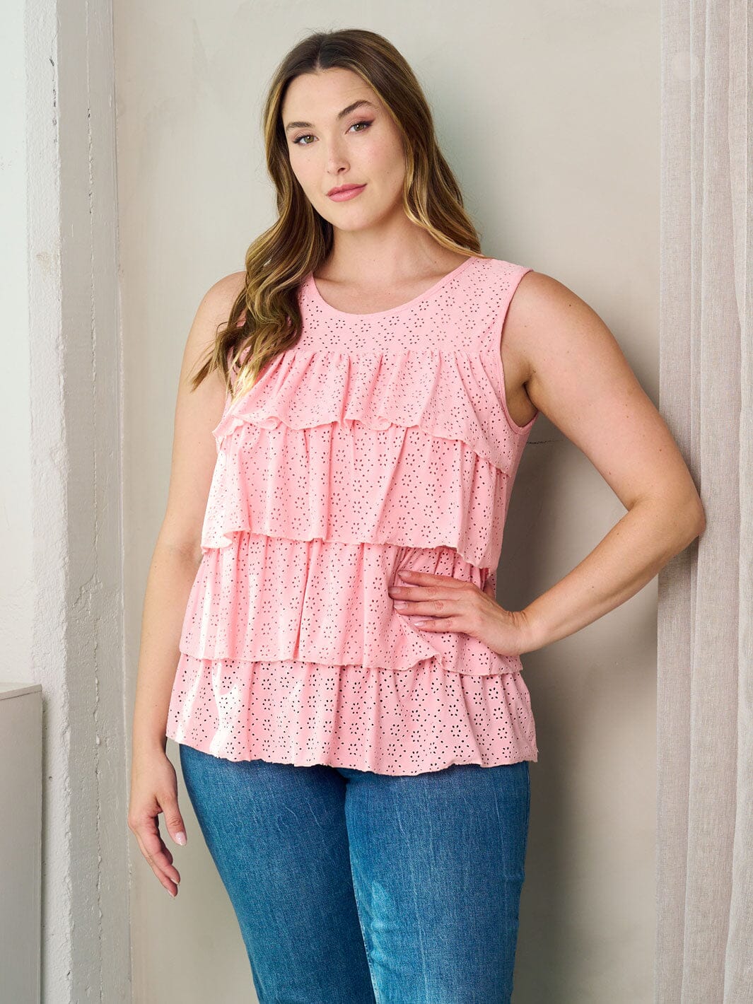PLUS SIZE SLEEVELESS RUFFLE EYELET DETAILED TANK TOP