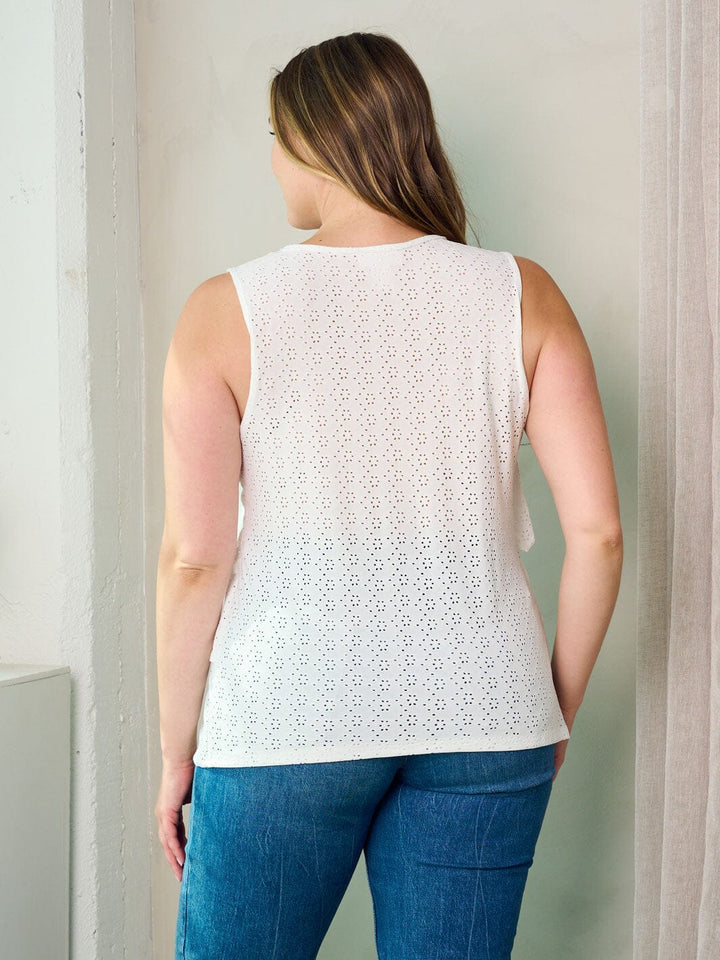 PLUS SIZE SLEEVELESS RUFFLE EYELET DETAILED TANK TOP