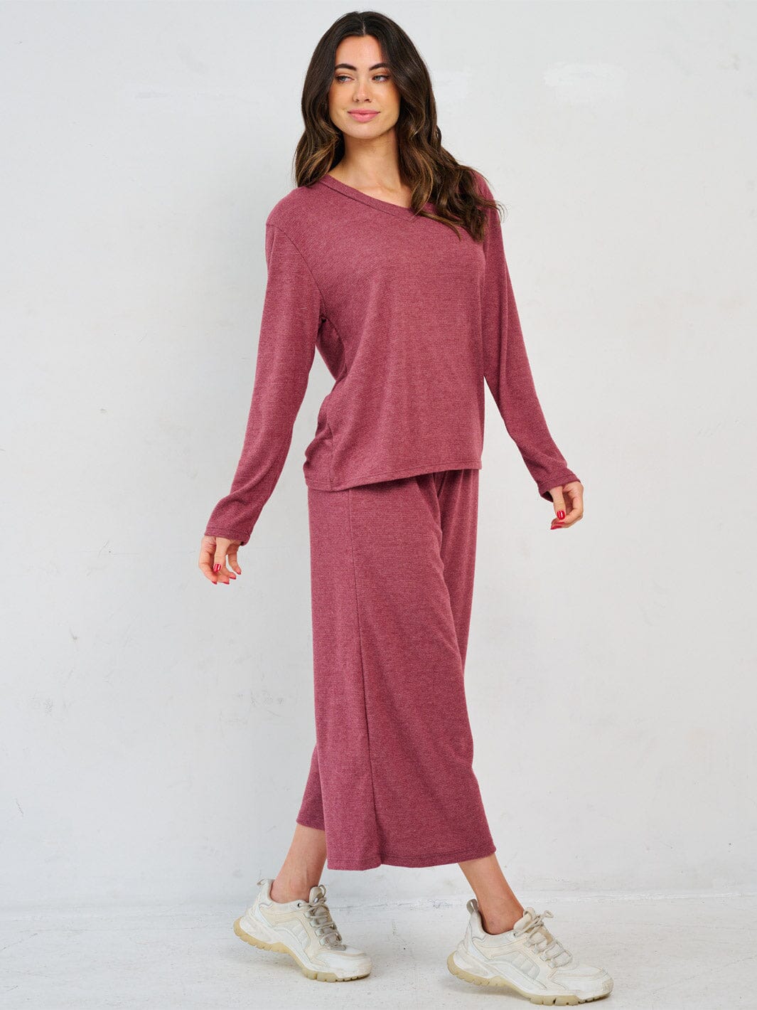 WOMEN'S LONG SLEEVE TOP & ELASTIC WAIST CROP PANTS SOLID 2PC. SET