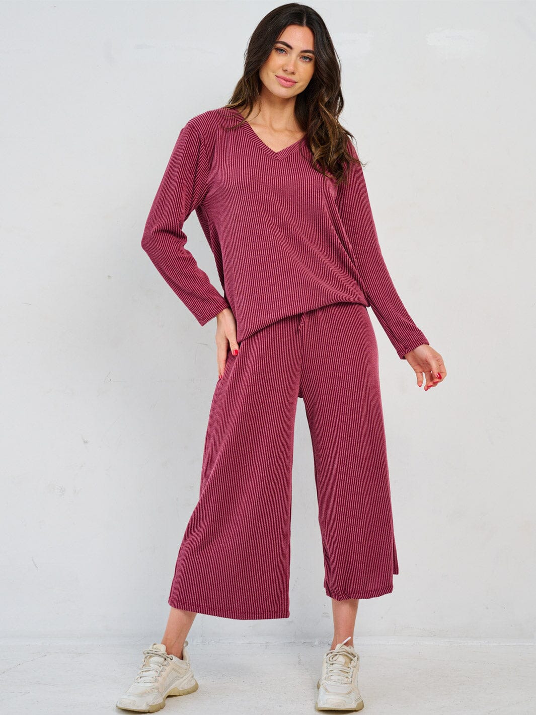 WOMEN'S LONG SLEEVE TOP & ELASTIC WAIST CROP PANTS RIBBED 2PC. SET