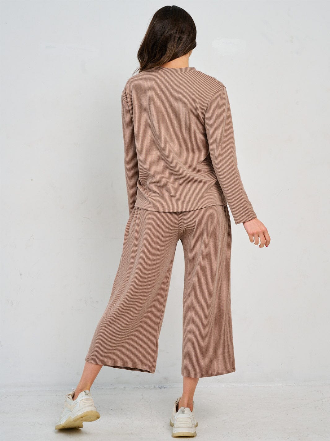 WOMEN'S LONG SLEEVE TOP & ELASTIC WAIST CROP PANTS RIBBED 2PC. SET
