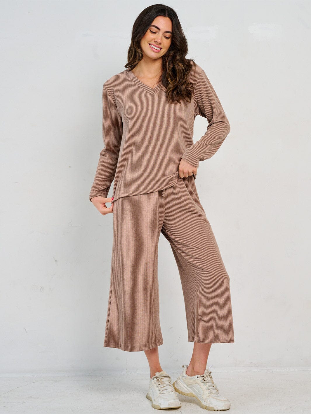 WOMEN'S LONG SLEEVE TOP & ELASTIC WAIST CROP PANTS RIBBED 2PC. SET