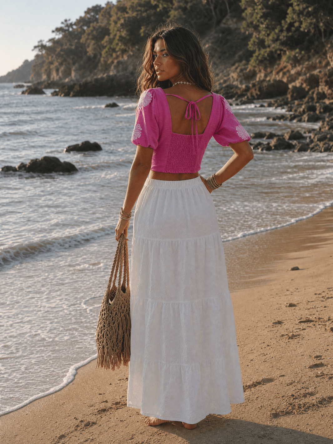 WOMEN'S SHORT PUFF SLEEVE V-NECK SMOCK STITCHED DETAILED BLOUSE