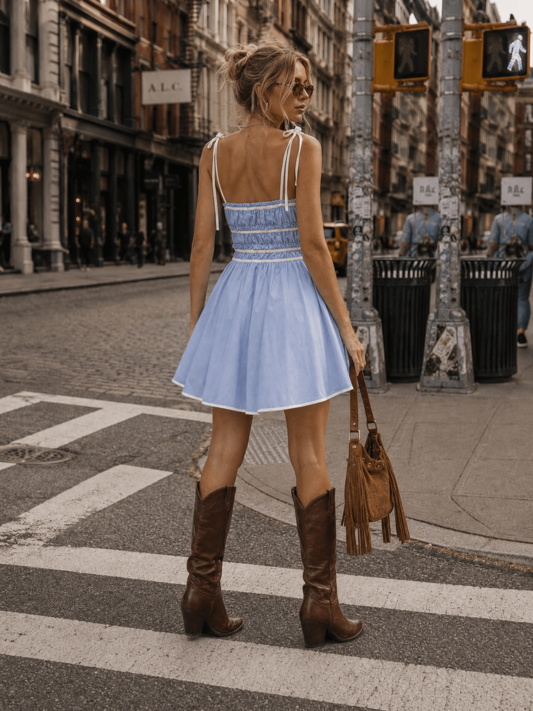 WOMEN'S SLEEVELESS ELASTIC WAIST FRONT POCKETS MINI DRESS