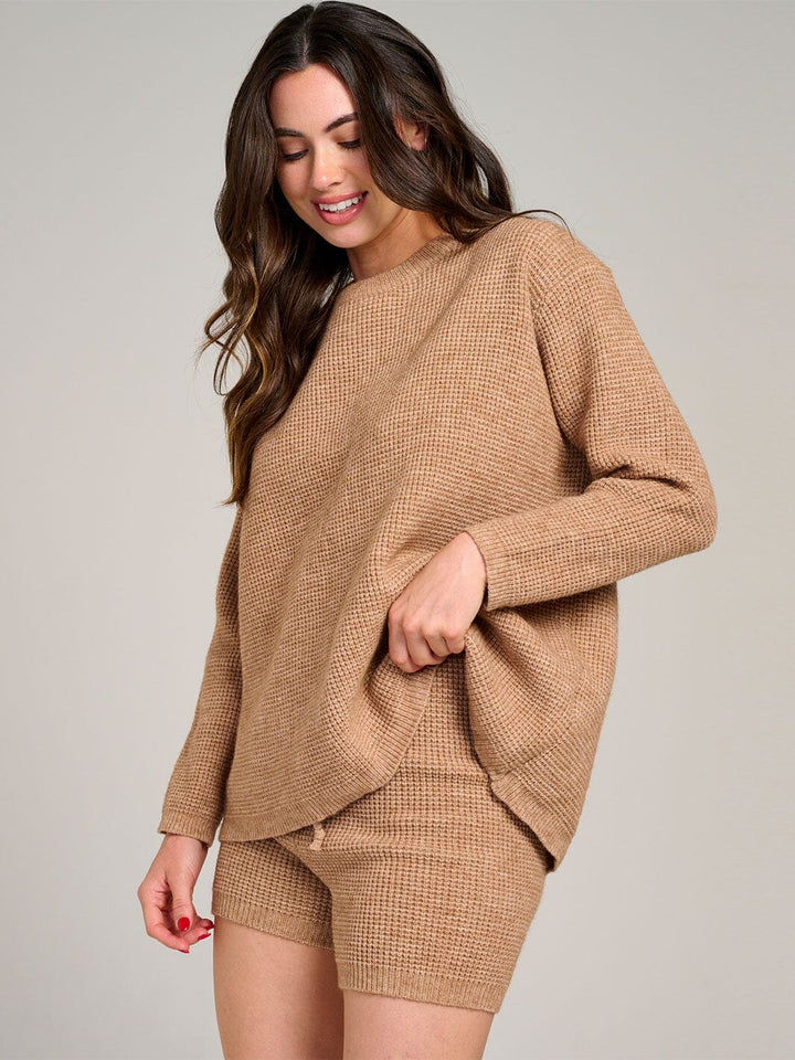 WOMEN'S LONG SLEEVE TOP & ELASTIC WAIST SHORTS KNIT 2PC. SET