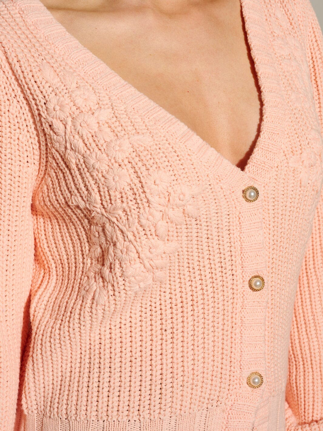 WOMEN'S LONG SLEEVE BUTTON CLOSURE EMBROIDERY DETAILED SWEATER CARDIGAN