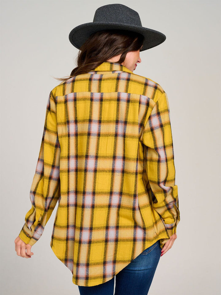 WOMEN'S LONG SLEEVE FRONT POCKET BUTTON UP PLAID SHIRT
