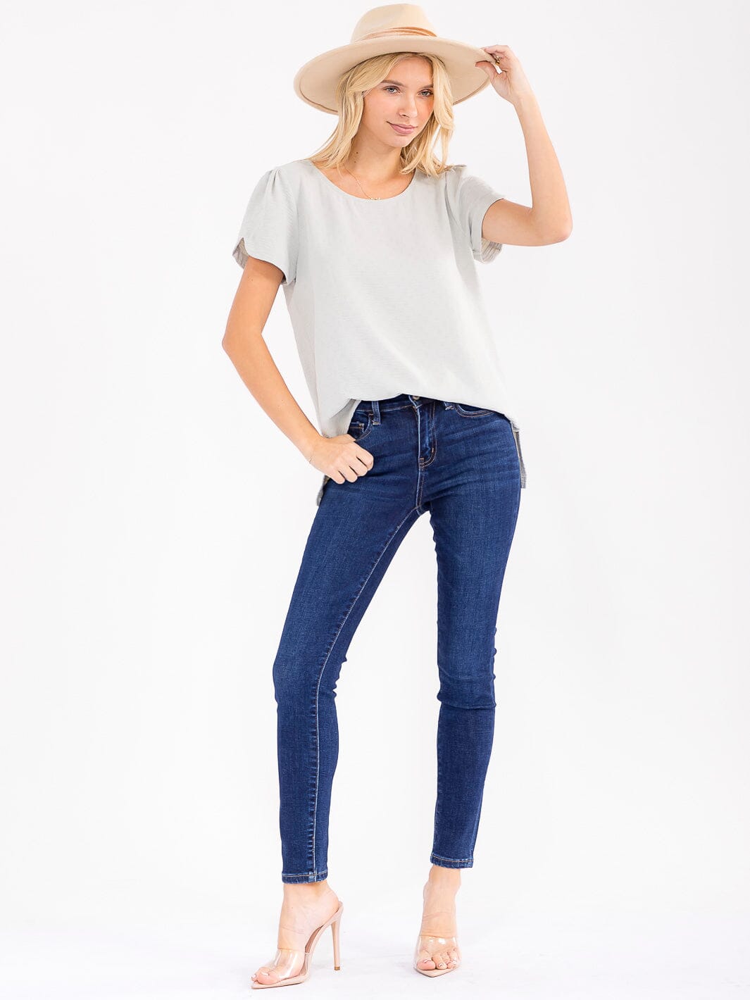 WOMEN'S SHORT SLEEVE HIGH-LOW DETAILED BLOUSE