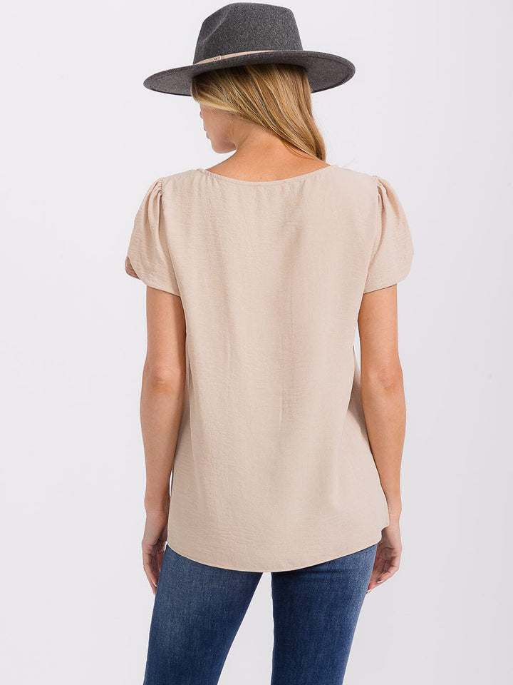 WOMEN'S SHORT DETAILED SLEEVE HIGH-LOW SOLID BLOUSE