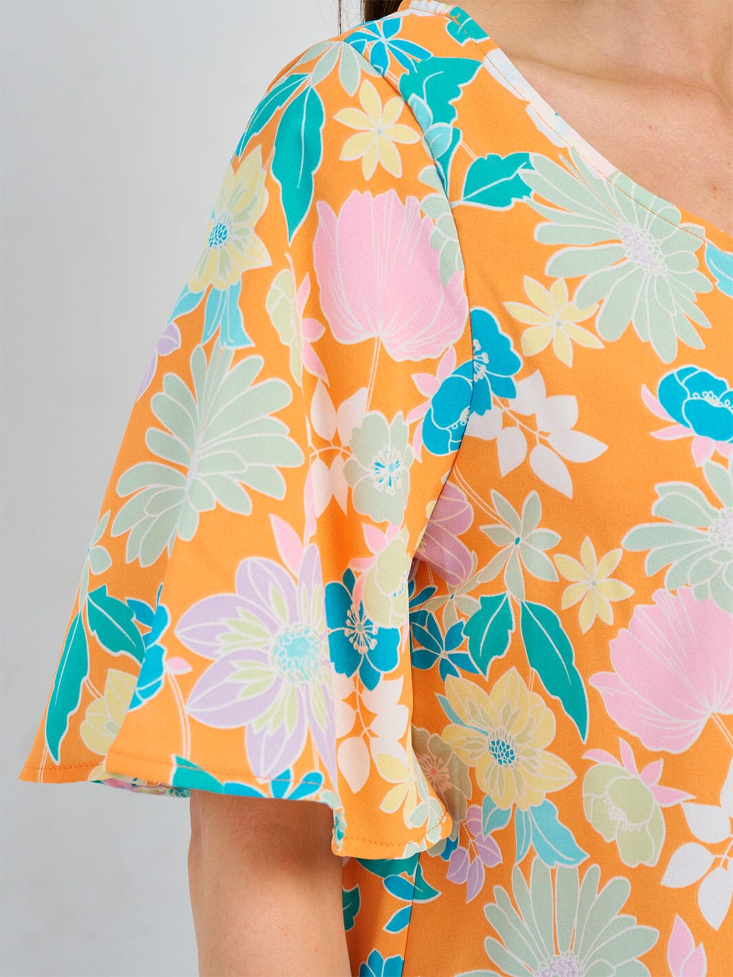 WOMEN'S SHORT SLEEVE V-NECK FLORAL PRINT TUNIC BLOUSE