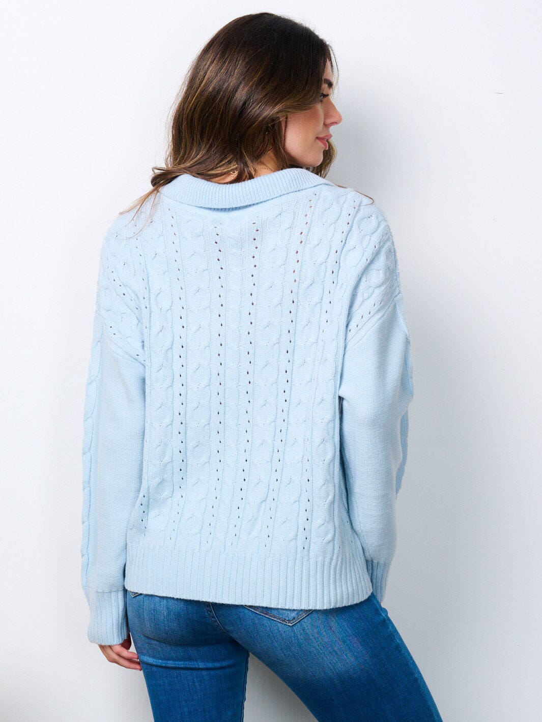 WOMEN'S LONG SLEEVE V-NECK DETAILED SWEATER